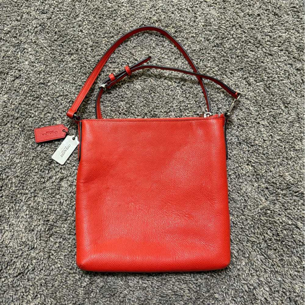 Coach Crossbody Purse women’s Orange Messenger bag Crossgrain Leather 9 X 8 - Picture 3 of 9